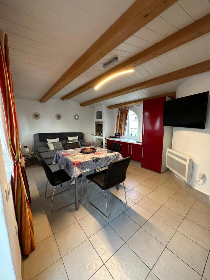 Maison De Vacances Avec Amarre Empuriabrava Exterior photo